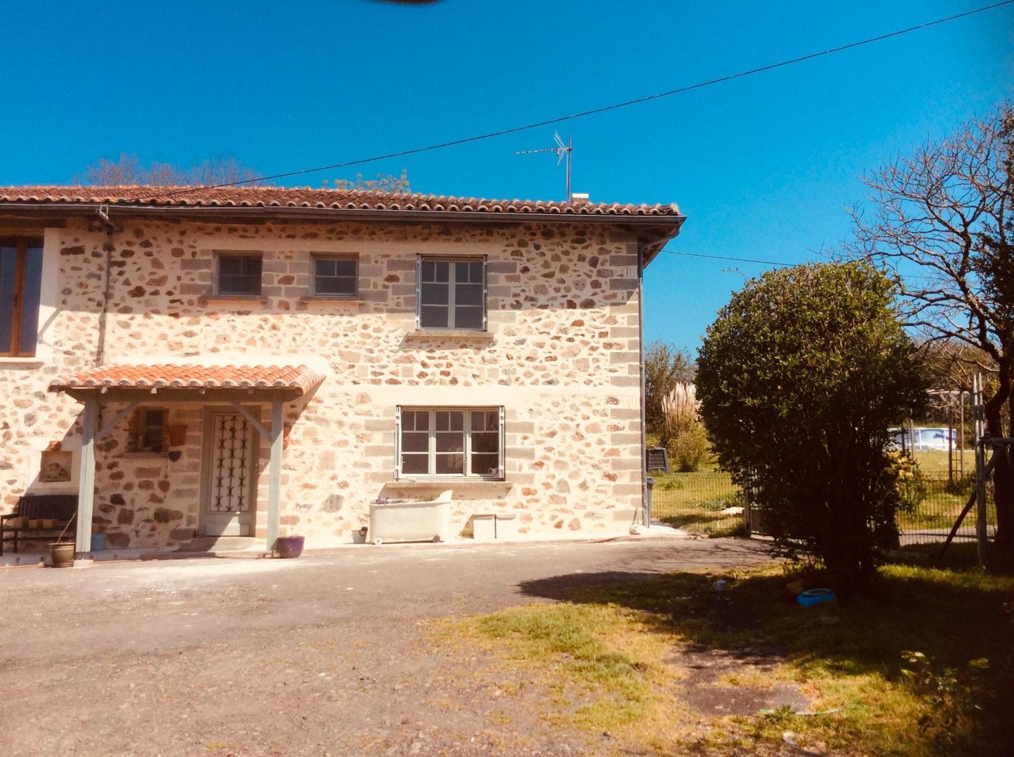 Les Outres Chabrac Exterior foto